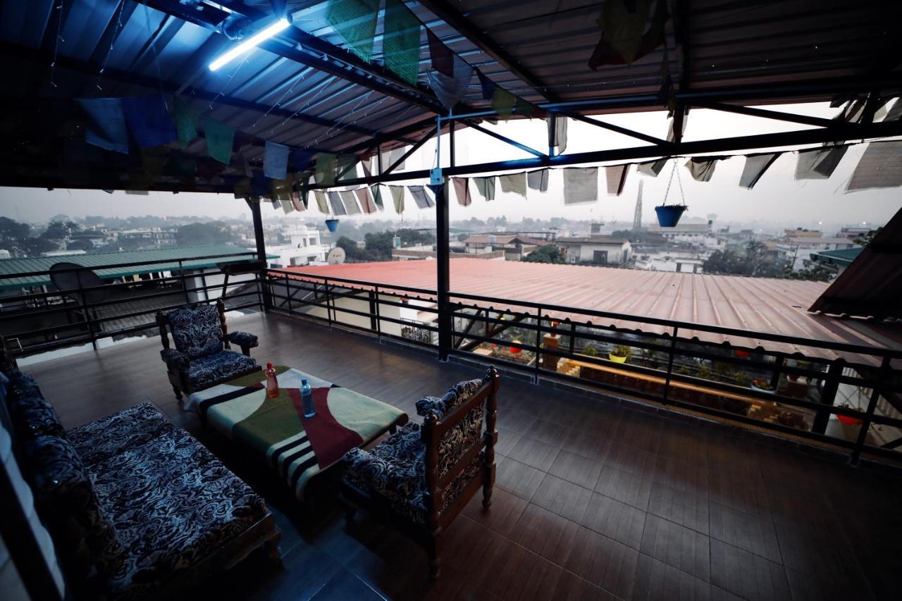 The Location, A Penthouse Hotel Dehradún Kültér fotó